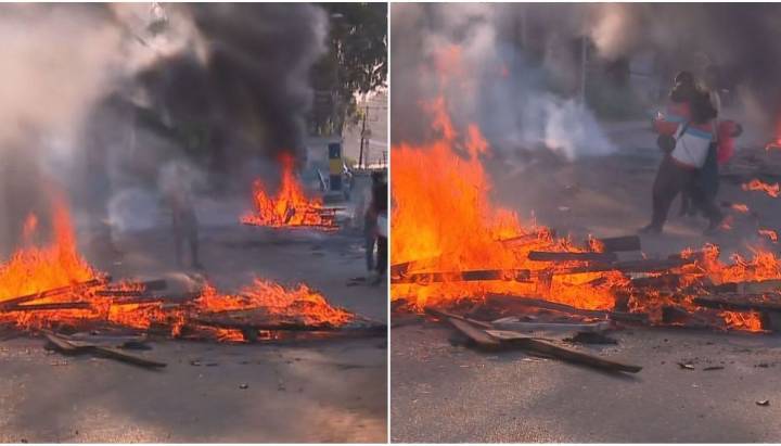 Con barricadas y disturbios: desalojan toma Placilla de Peñuelas en Valparaíso