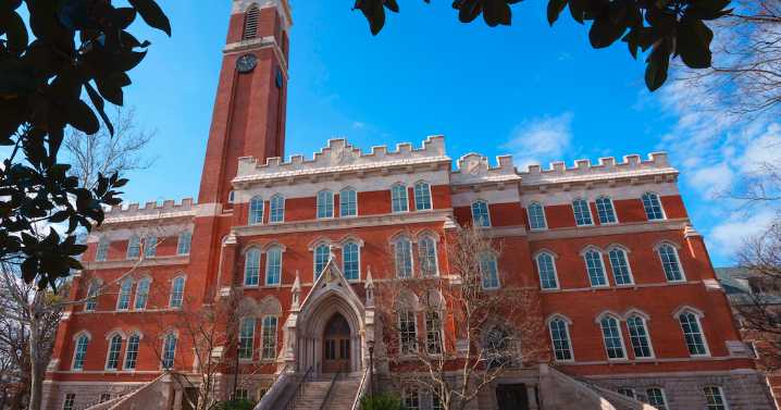 Vanderbilt faculty senate opposes White House compact
