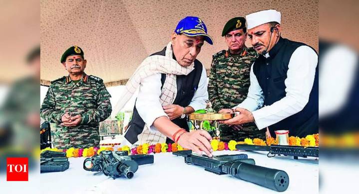 Road to Karachi is through Sir Creek: Rajnath to Pakistan