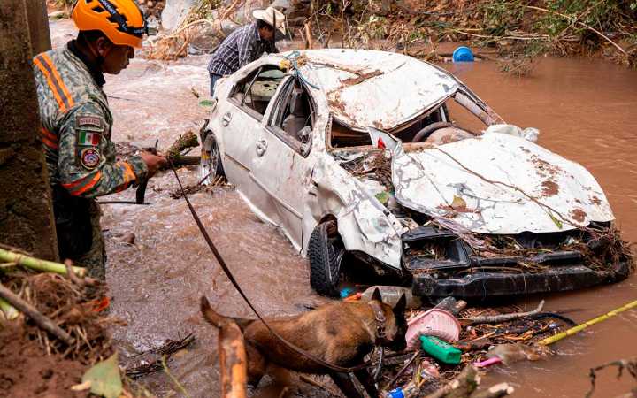 Aumentan a 67 los desaparecidos por las lluvias, que han dejado 64 muertos