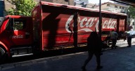 Amenazas, cabildeo y manipulación: Coca-Cola saca su arsenal para combatir impuesto