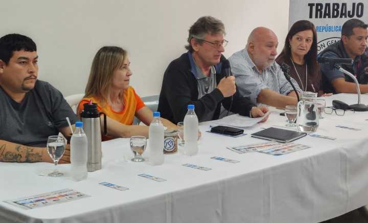 Ferrán y Marín con autoridades de la CGT Zona Sur
