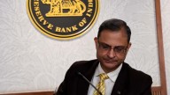 RBI allows banks to fund M&As, lend in rupee to residents of India’s neighbours