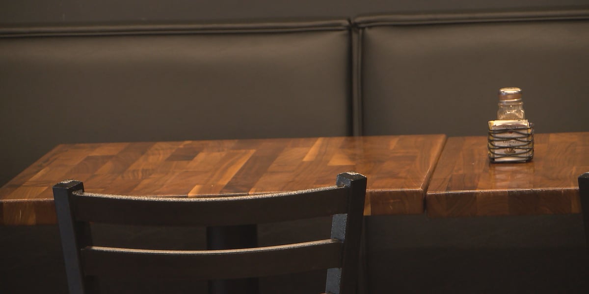 Restaurant server jumps into action to save customer’s life