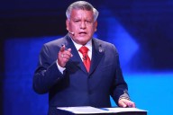 Elecciones 2026: César Acuña renuncia al cargo y anuncia que postulará a la Presidencia