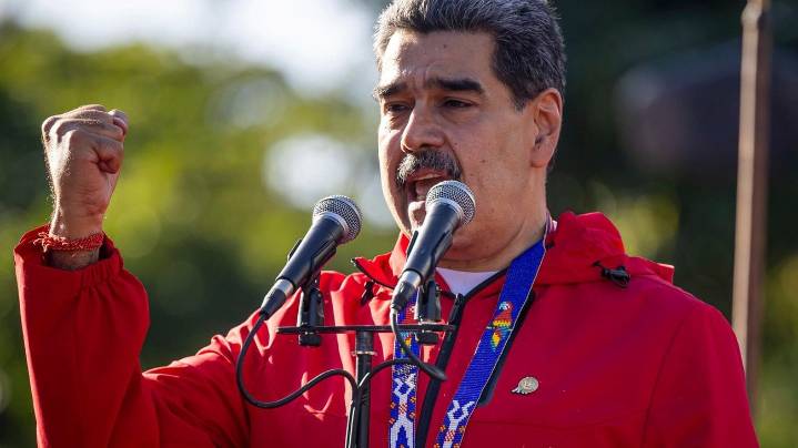 Maduro tacha de «bruja demoníaca» a Machado tras Nobel