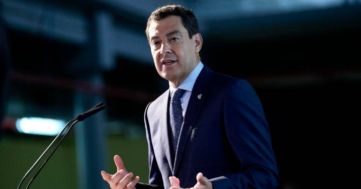 Moreno anuncia la contratación de 4.371 profesionales sanitarios, de ellos 1.200 médicos