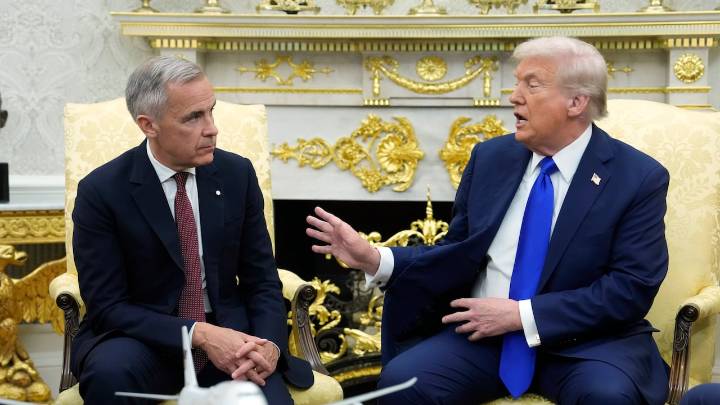 Trump jokes about the ‘merger of Canada and the United States’ during Carney meeting