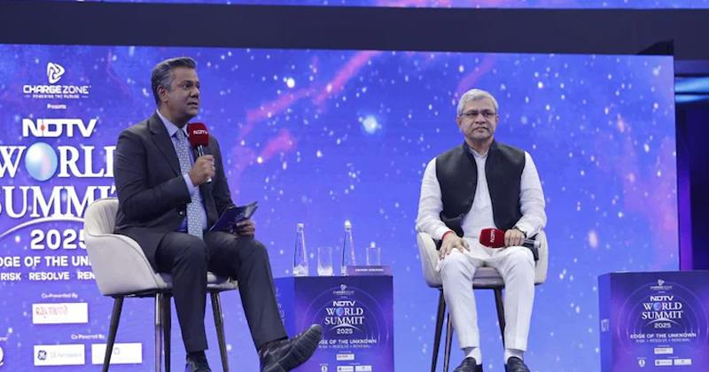 “Data Is the New Oil”: Minister Ashwini Vaishnaw Showcases India