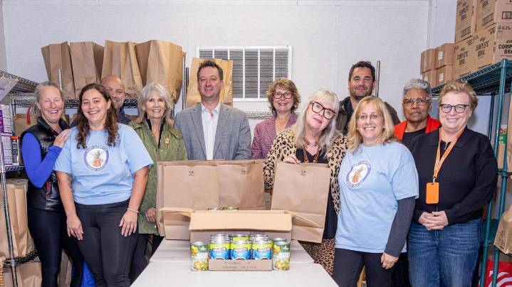 East Hampton OKs $30G to food pantries with SNAP ending
