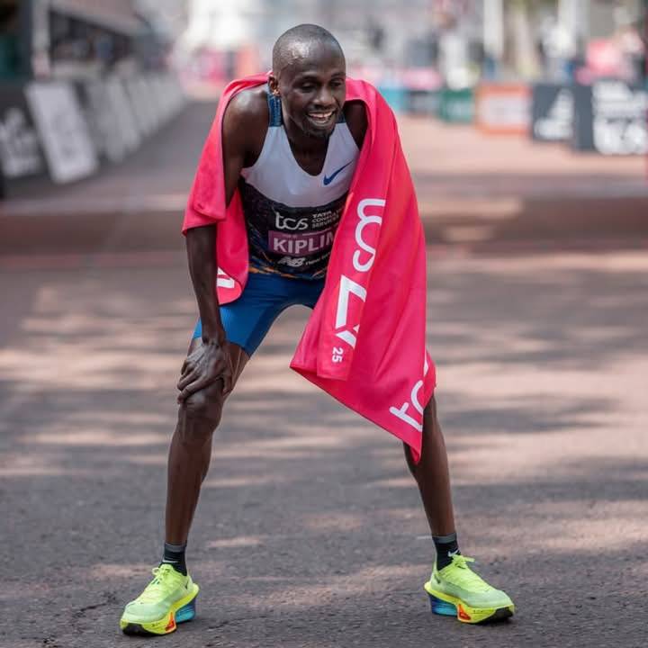 Gana el ugandés Kiplimo la 47ª edición del maratón de Chicago