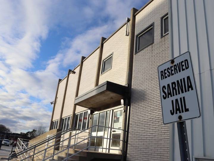 Woman with fentanyl in bra at Sarnia Jail gets house arrest