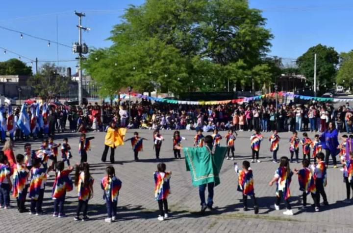 Los jardines municipales conmemoraron el Día del Respeto a la Diversidad Cultural