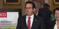 Hawaii senator calls on republicans to work with democrats to avert government shutdown