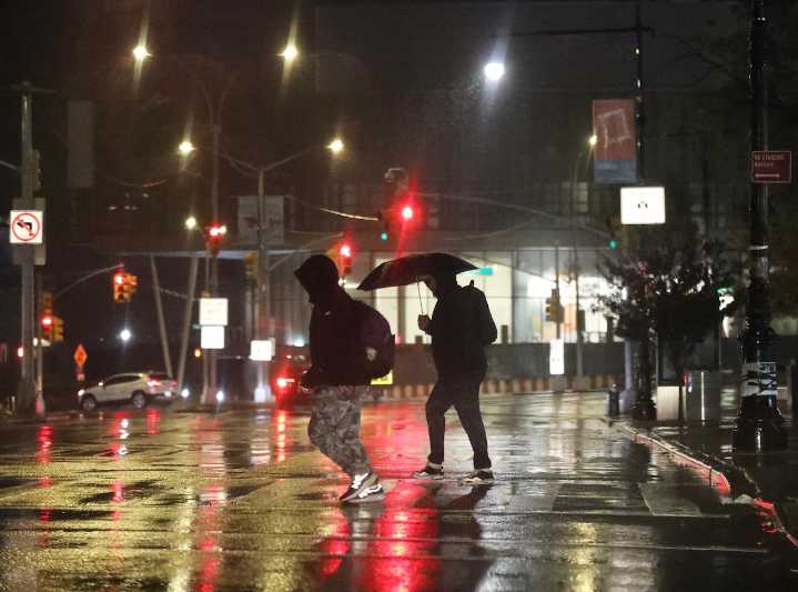 N.Y. weather: Latest forecast warns of coastal flooding, heavy rain, winds in NYC Thursday