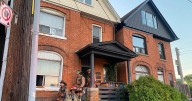Kitchen fire contained on Wentworth