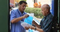 Falta de pago de EsSalud podría dejar sin medicamentos a adultos mayores