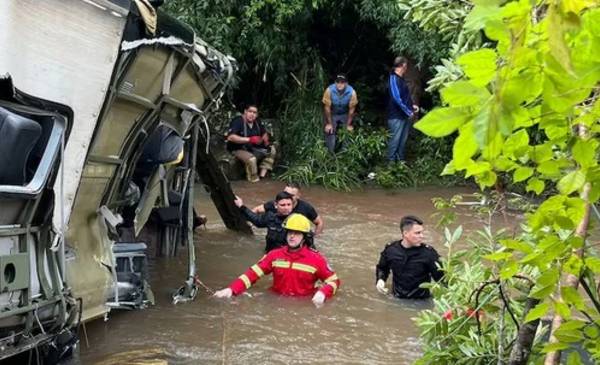 Choque fatal en Misiones: investigan un audio que habría mandado el conductor del auto minutos antes
