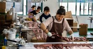 México espera la jornada laboral de 40 horas, pero en China siguen el camino opuesto bajo la extrema idea del "996"