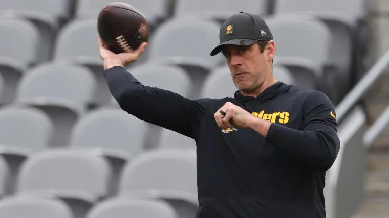 Pittsburgh Steelers trade rumor from Ian Rapoport is fantastic news for Aaron Rodgers
