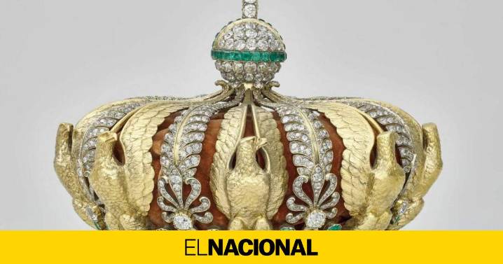 ¿Quién fue Eugenia de Montijo, la emperatriz que llevó la corona robada en el Louvre?
