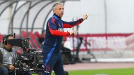 Álvarez habla orgulloso de sus "leones" y deja abierta la interrogante por el equipo que parará ante la UC El técnico de la U alabó a sus dirigidos tras el empate con Lanús.