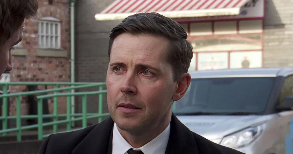 Coronation Street Todd actor shares rare snap of partner as they celebrate 'first'