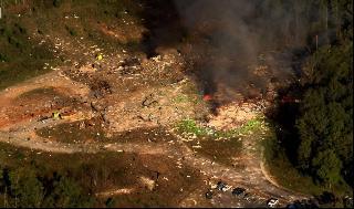 Explosión en fábrica de bombas en Tennessee deja al menos 19 desaparecidos