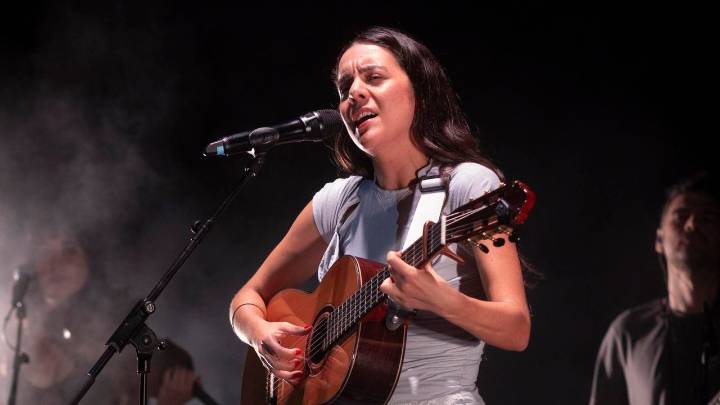 Valeria Castro se toma un descanso y retrasa sus conciertos tras su criticada actuación en «OT»: «Necesito parar para que esto siga teniendo sentido»