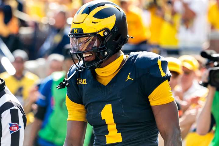 Observations: Michigan overcomes drops, sloppy start