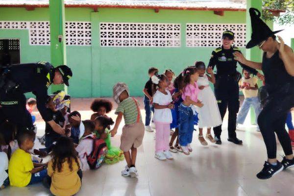 Policía Guajira invita a celebrar Halloween con alegría, precaución y responsabilidad