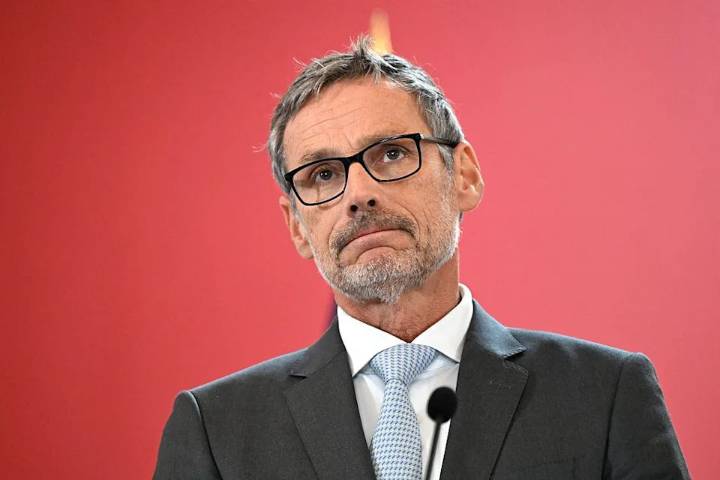 There could be 'mutual interest' in Canada building its submarines, says German armament secretary