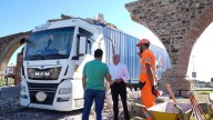 Un camión derriba uno de los arcos del acueducto de El Cobre el Algeciras, Cádiz
