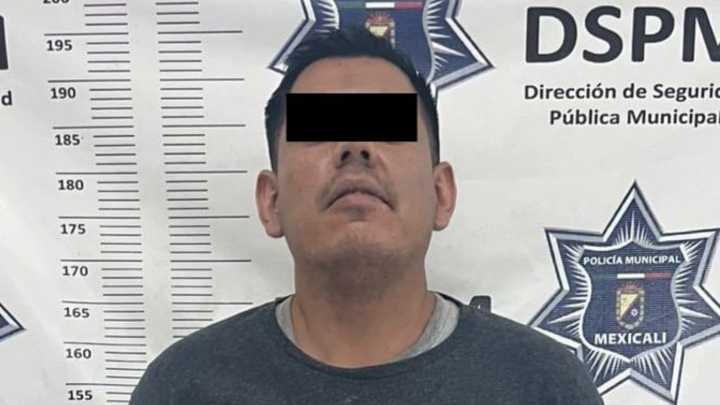 Detienen a Hombre por Presunto Feminicidio de su Pareja en Mexicali; Estaba Junto al Cuerpo