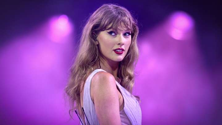 Taylor Swift Got Her Big Break After Replacing This Major Star On Tour