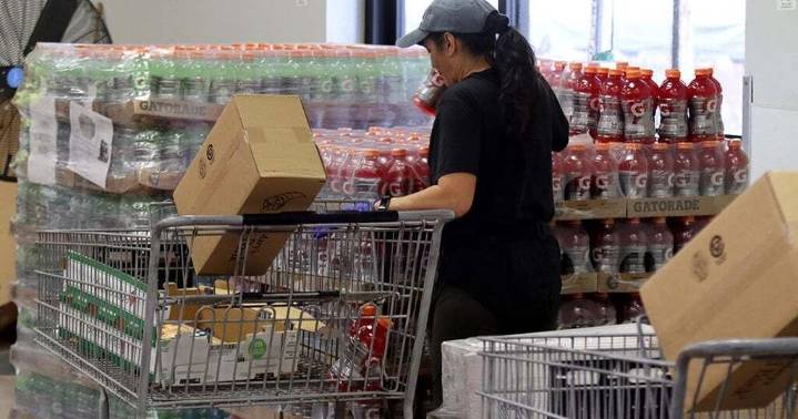 Shutdown threatens nutrition aid for AZ mothers and children as WIC funds poised to run dry in 3 weeks