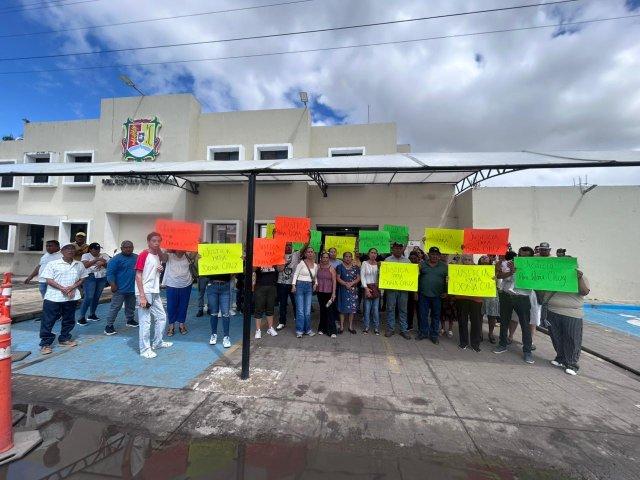 Exigen justicia para Doña Chuy: protestan por detención de adulta mayor en Nayarit