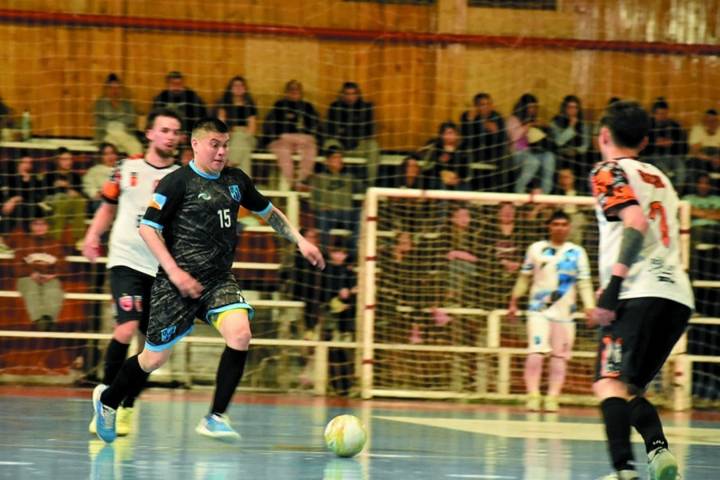 Camioneros-Rosario, Luz y Fuerza-San Isidro, las Semis