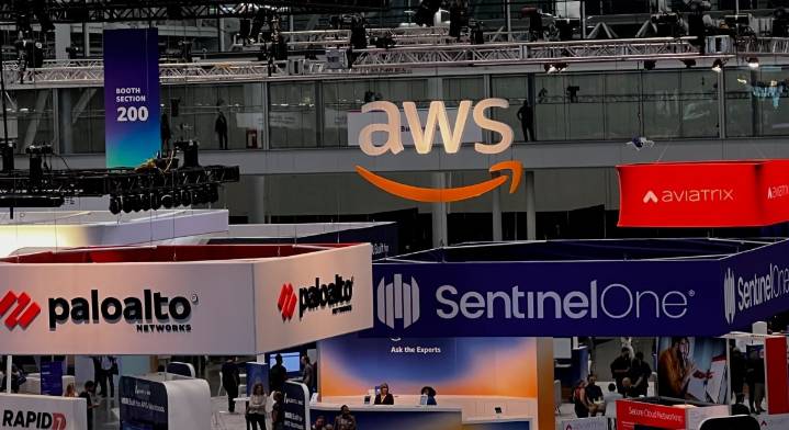 Amazon DNS outage breaks much of the internet