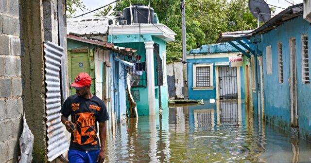 Hurricane Melissa Smashes Cuba as Jamaica Cleans up in Its Wake