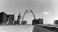 Wrinkles delayed Arch construction in October 1964