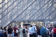Stolen Louvre loot unlikely to be recovered: Experts 