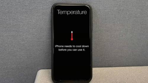 Fires, burns from cell phone batteries overheating on the rise, fire department warns