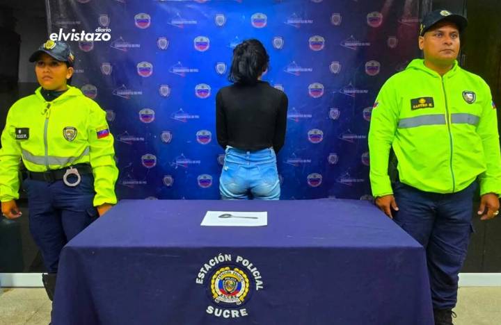 Detenida en la carretera Caracas – La Guaira por quemar a su hijo de 4 años de edad con una cucharilla