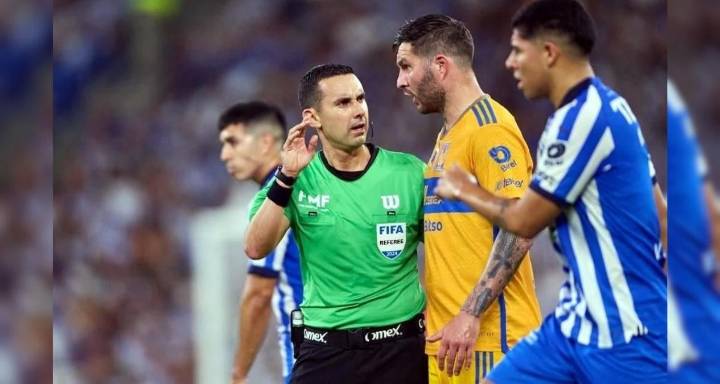 César Ramos vuelve a escena: pitará el Clásico Regio 141