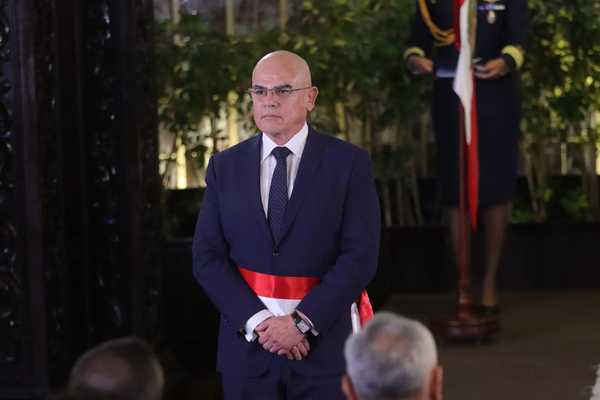 JEFE DEL GABINETE PIDE PRESENTARSE ANTE EL PLENO DEL CONGRESO EL 22 DE OCTUBRE