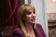 La senadora Claudia de Zamora participó de la sesión de la Cámara alta