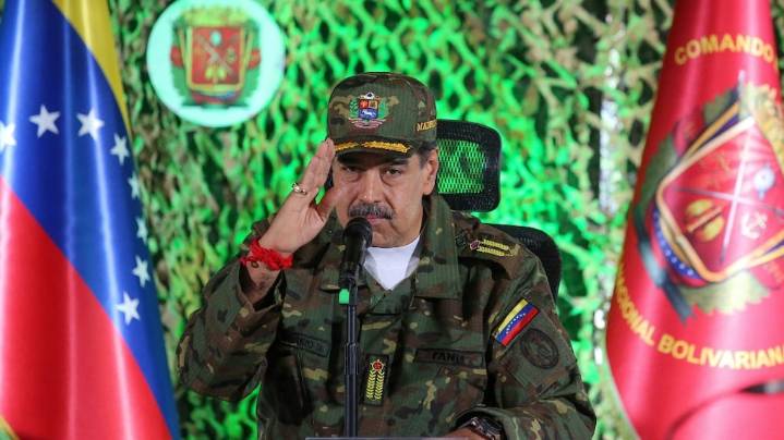 Tensión en Venezuela: el chavismo denunció que cazas estadounidenses se acercaron a sus costas