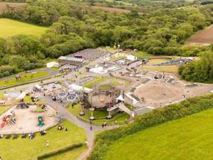 Dinosaur park on sale for gigantic price of $5.3 million