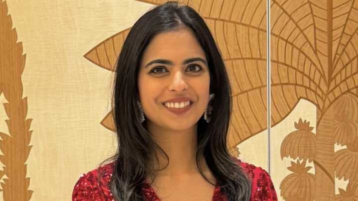 Isha dazzles in red gown as Ambani twins fly to Jamnagar to celebrate birthday